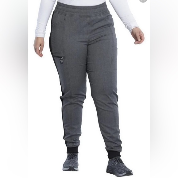 Dickies Balance Women’s Mid Rise Jogger Scrub Pant - Picture 2 of 8